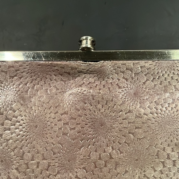 hobo lauren leather bifold clutch wallet Embossed gray/taupe. - Picture 2 of 16